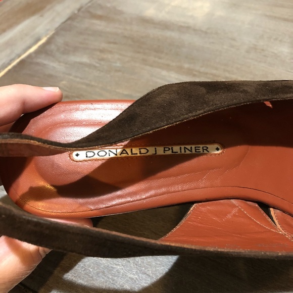 New! Donald Pliner Peep Toe Slingback Wedge Sandal - Picture 4 of 8